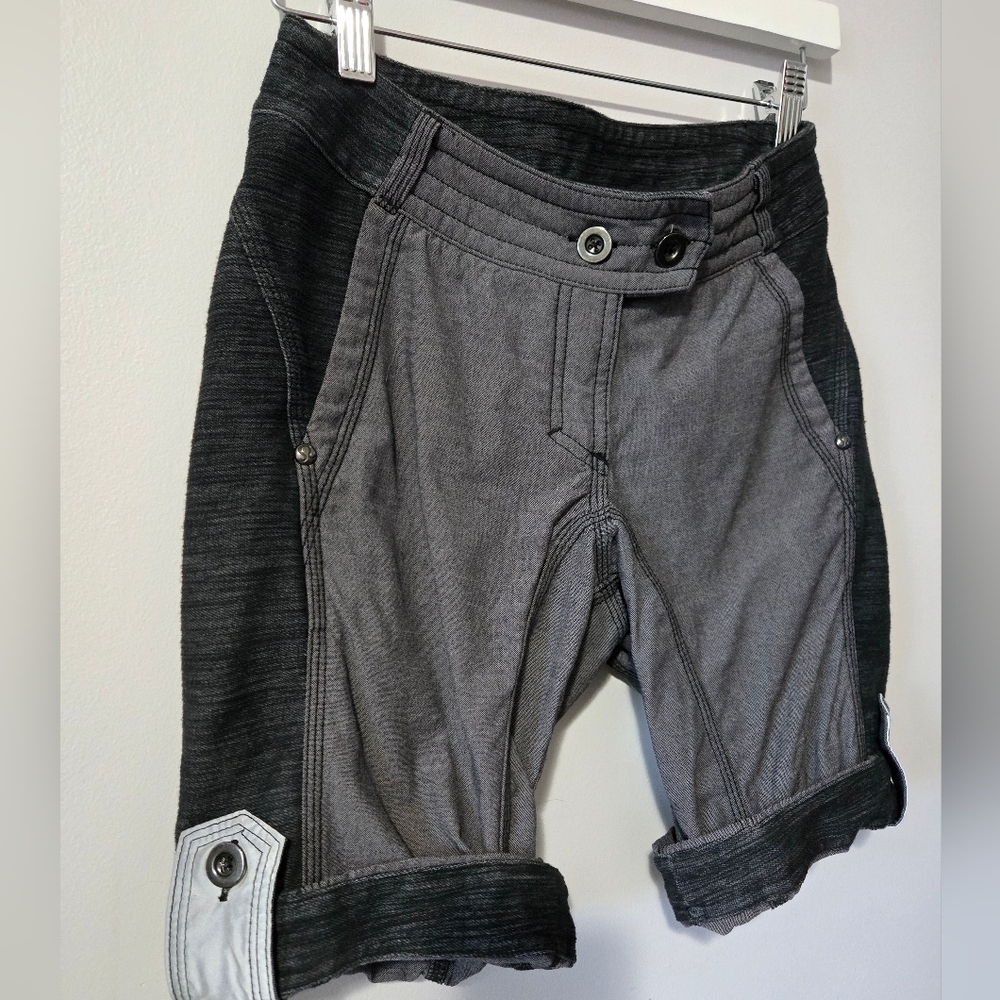Lululemon Ride On Grey Women's Shorts. Size 2 - Picture 3 of 14